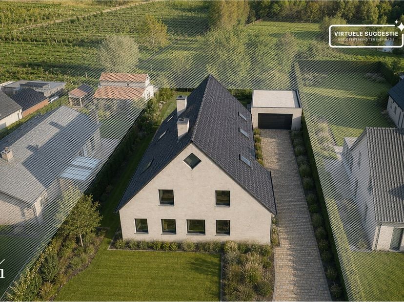 Comfort, functionaliteit en volumes<br />
In een vlot bereikbare omgeving bevindt zich een bijzonder ruime woning op een zuidelijk georiënteerd percee