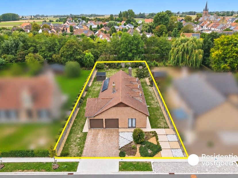 Huis te koop in Snaaskerkestraat 45,
                    8470 Gistel