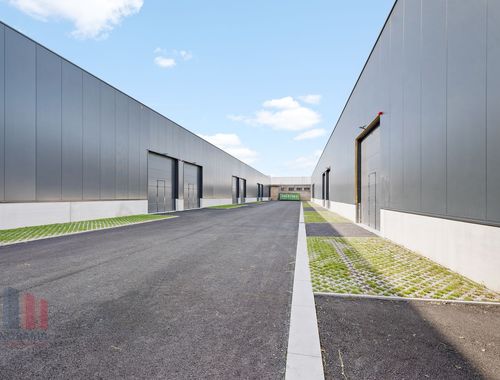                                         Bâtiment d’entreprise à vendre à Zedelgem, € 347.500
