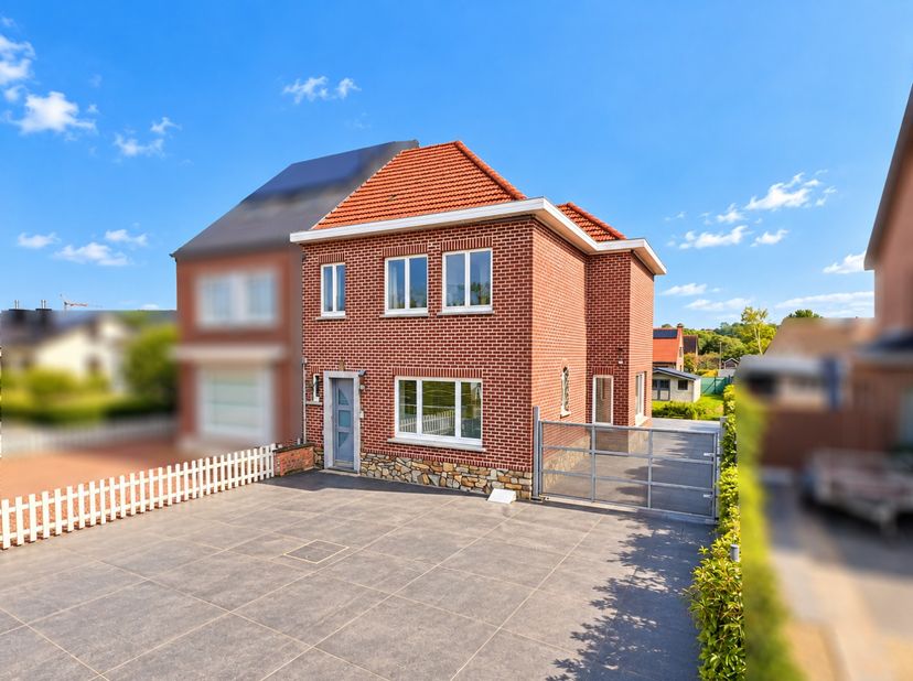 Maison à vendre à Ronseweg 104,
                    9700 Oudenaarde