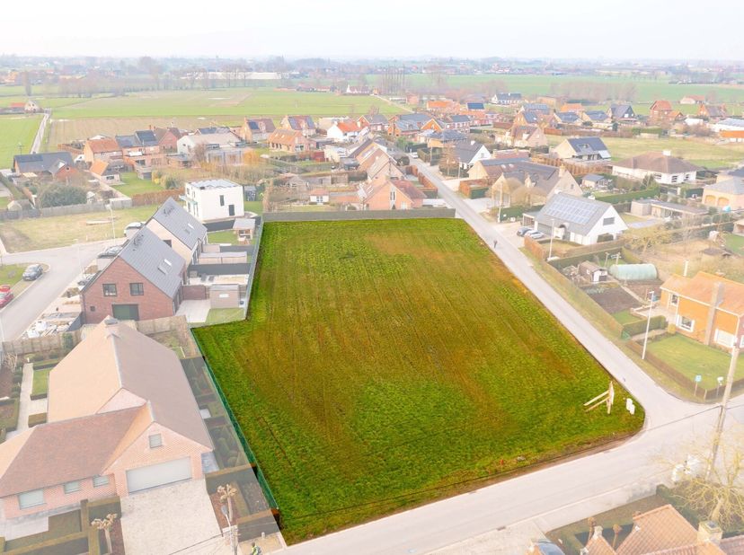 Terrain à vendre
                    à 8780 Oostrozebeke