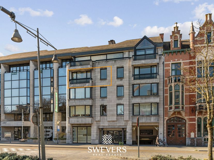 Voor meer info en fotos, surf naar www.swevers.be<br />
  Dit appartement bevindt zich op de derde verdieping van een gebouw met lift aan het Leopoldp
