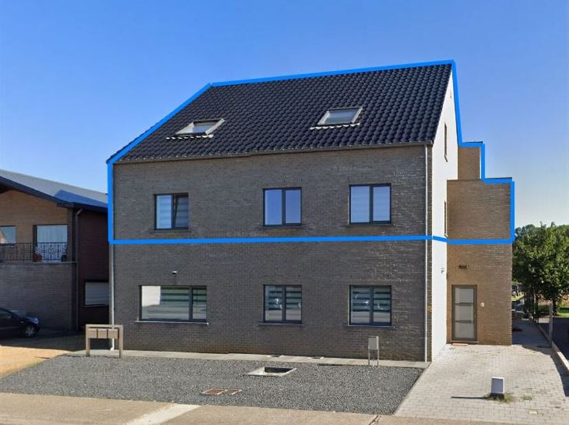Demandez une visite via info@optimusvastgoed.be !<br />
À LOUER : Appartement duplex très spacieux à Zolder !<br />
Ce spacieux appartement est situé