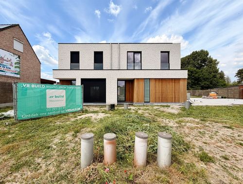                                         Maison à vendre à Vrasene, € 455.000
