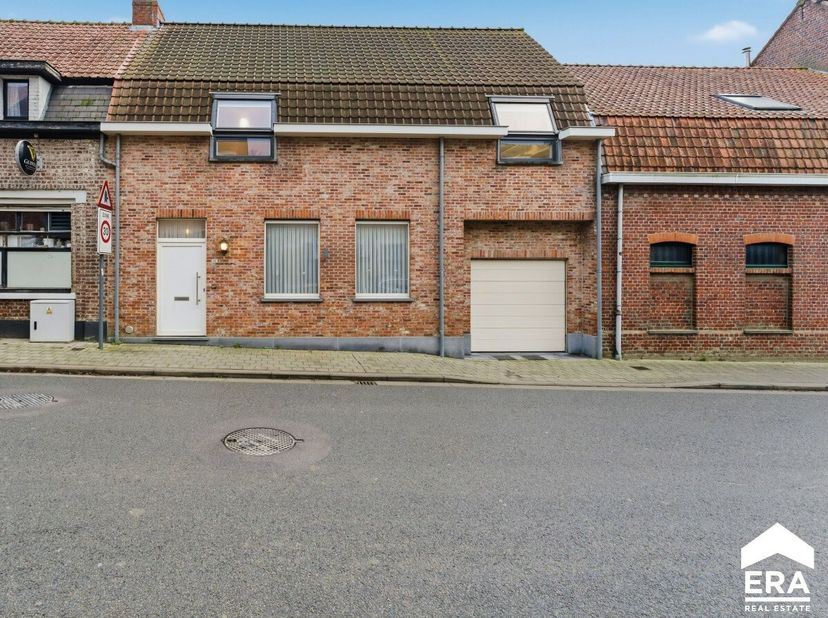 Maison à vendre à Dikkebusstraat 137,
                    8958 Loker