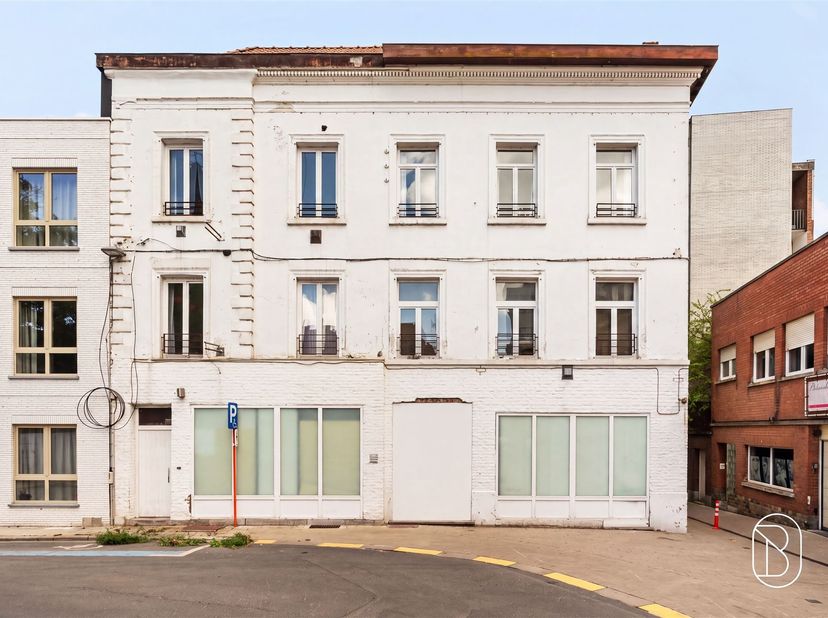 Bien professionnel à vendre à Papenstraat 34-36,
                    8500 Kortrijk