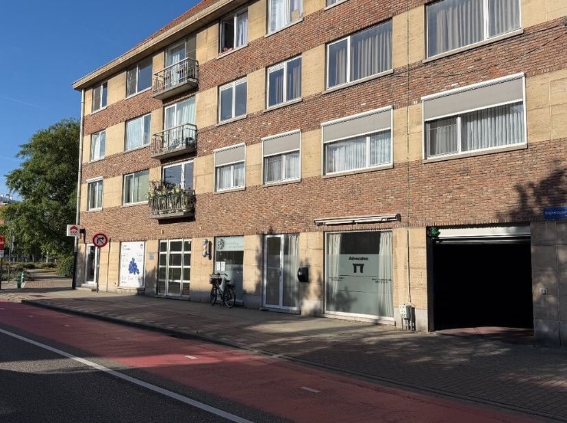 Garage te huur in Raghenoplein 15 bus P8,
                    2800 Mechelen
