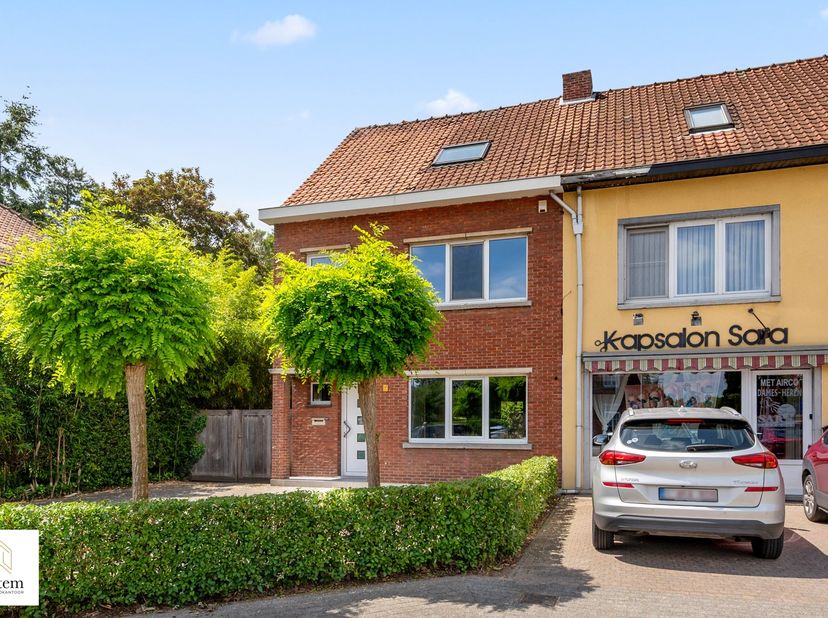 Karaktervolle woning met tal van mogelijkheden op toplocatie in Aarschot<br />
<br />
Op een uitstekende locatie aan de Ourodenberg, in het hart van A