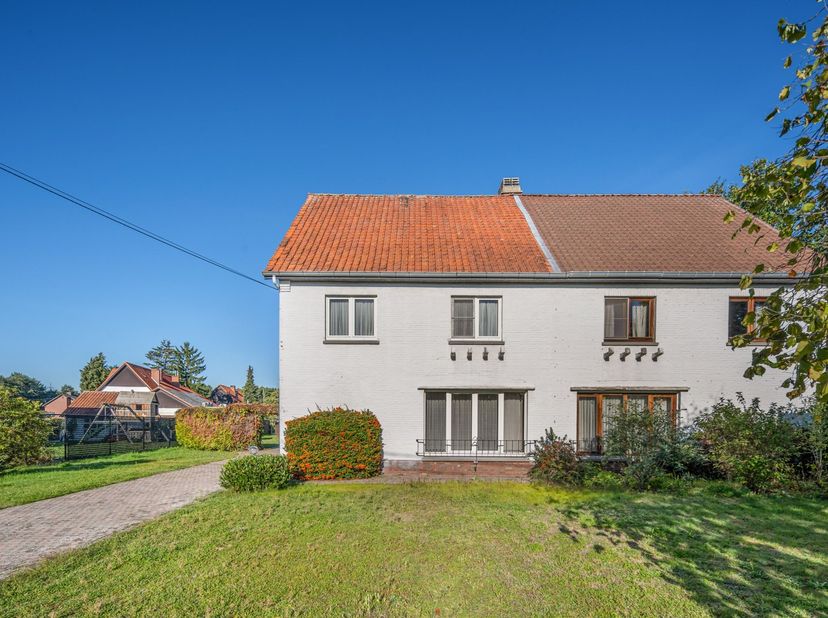 Huis te koop in Kleinven 52,
                    3600 Genk