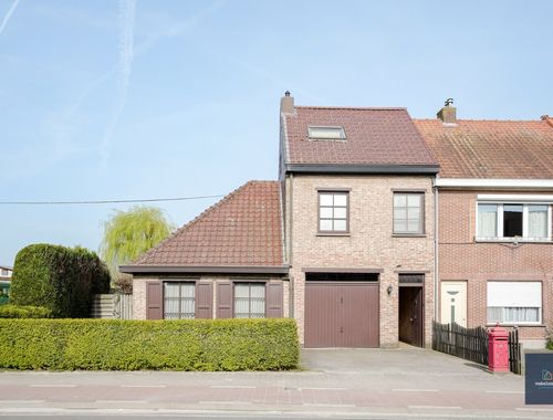                                         Maison à vendre à Waarschoot, € 325.000
