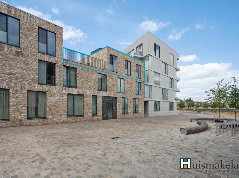Langs de jachthaven, met een prachtig uitzicht over de Schelde en op wandelafstand van het centrum van Oudenaarde, bevindt zich deze uitzonderlijk gel