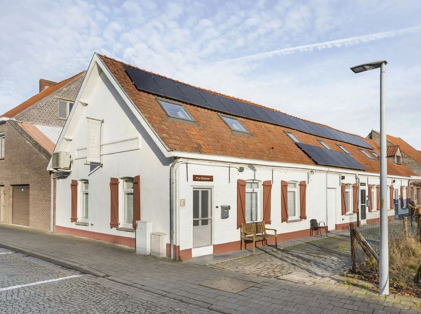 Huis te koop in Zwijndries 75,
                    9700 Ename