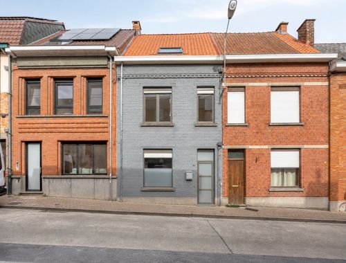                                         Maison à vendre à Renaix, € 250.000
