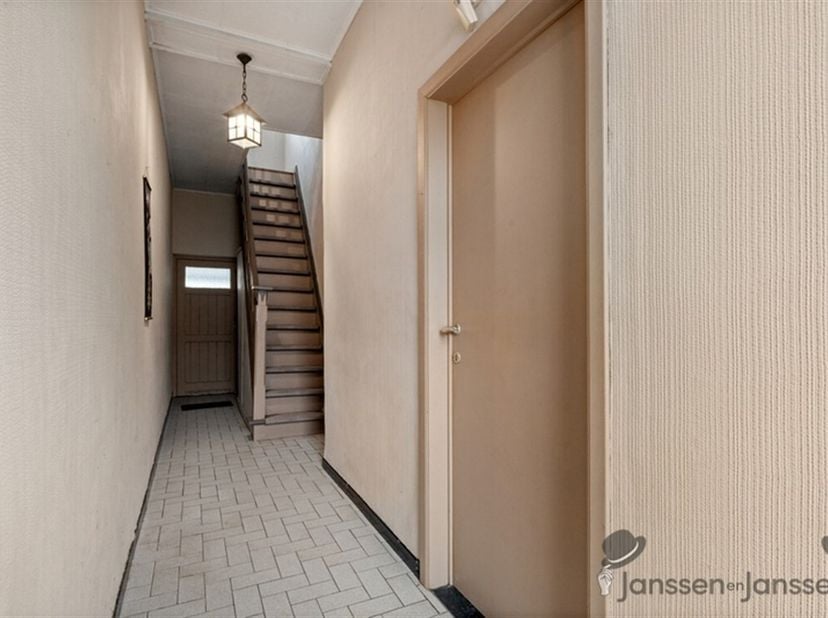 Charmante propriété avec un excellent rapport qualité-prix à Borgloon !<br />
En plein coeur du quartier verdoyant de Haspengouw et à proximité d'attr