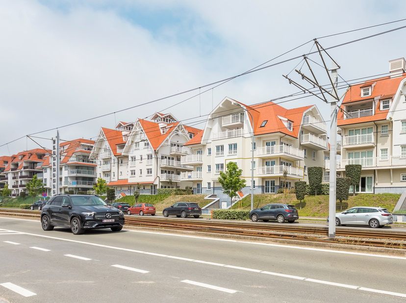 <br />
<br />
Exclusief hoekappartement met zonneterras, afgesloten garage en 3 fietshaken in Residentie Boat House – Nieuwpoort<br />
<br />
In de st