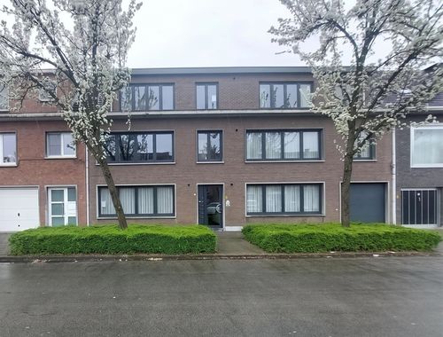                                         Kelder app te huur in Brasschaat, € 920
