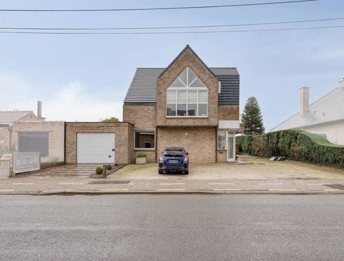                                         Maison à vendre à Sint-Gillis-Waas, € 499.000
