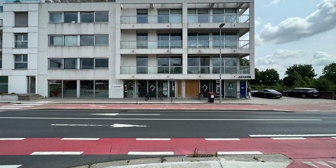 Bedrijfsvastgoed te huur in Dampoortstraat 265 bus 3, 8310 Sint-Kruis