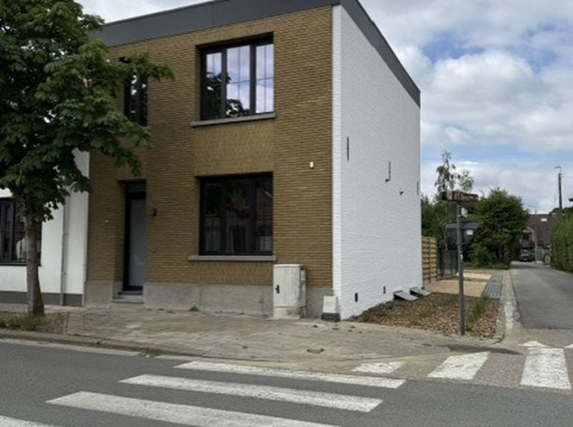 Huis te koop in Bevel-Dorp 138,
                    2560 Bevel