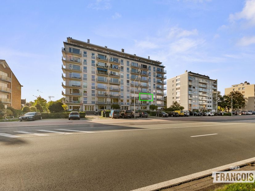 Appartement à vendre à Koning Albert I-Laan 44E boîte 201,
                    8200 Sint-Michiels