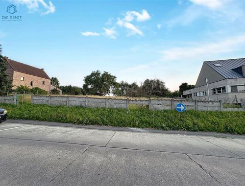                                         Bouwgrond te koop in Onkerzele, € 135.000

