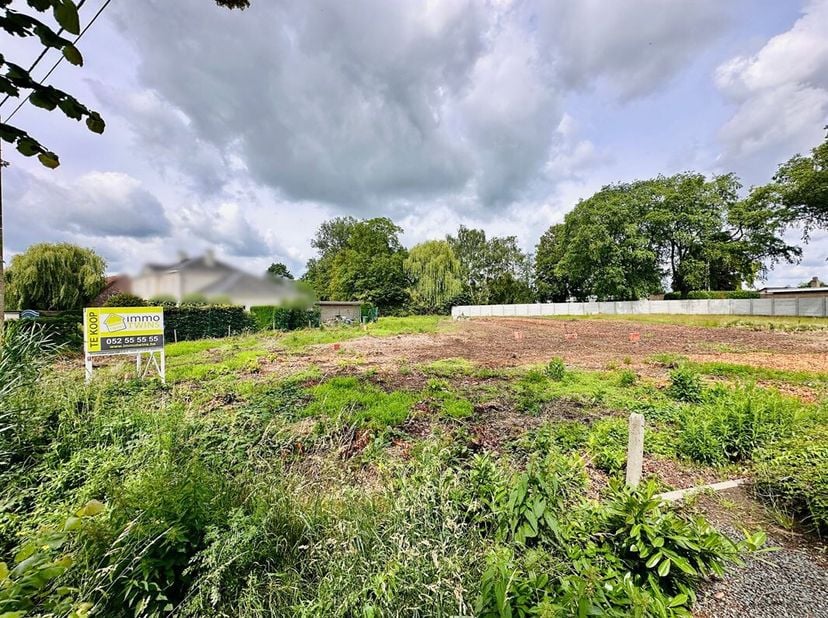 Bouwgronden voor open bebouwing te Hamme<br />
Ontdek deze prachtige bouwgronden voor open bebouwing, ideaal gelegen in een groene en rustige omgeving