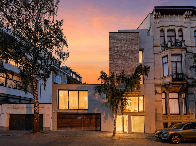Huis te koop in Rue Berkendael 84,
                    1190 Vorst