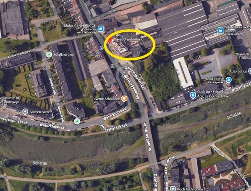                                         Bedrijfsgebouw te huur in Sint-Amandsberg, € 900

