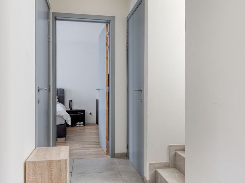 Instapklare stadswoning (bouwjaar 2014) met dakterras te Hoeselt<br />
<br />
Gelegen in de rustige Gieterijstraat te Hoeselt vindt u dit verzorgd app