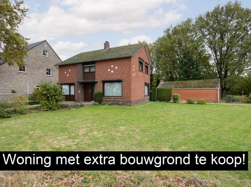 Deze woning gelegen op 7a94ca wordt samen verkocht met een perceel bouwgrond van 6a46ca voor open bebouwing!<br />
Woning:<br />
- Gebouwd in 1963<br