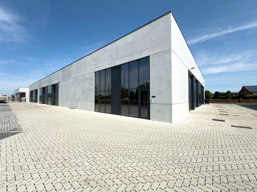 Bedrijfsvastgoed te koop in Wontergemstraat 42,
                    8720 Dentergem