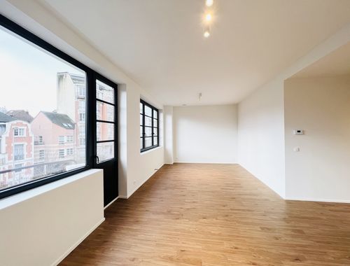                                         Appartement te huur in Sint-Lambrechts-Woluwe, € 1.850
