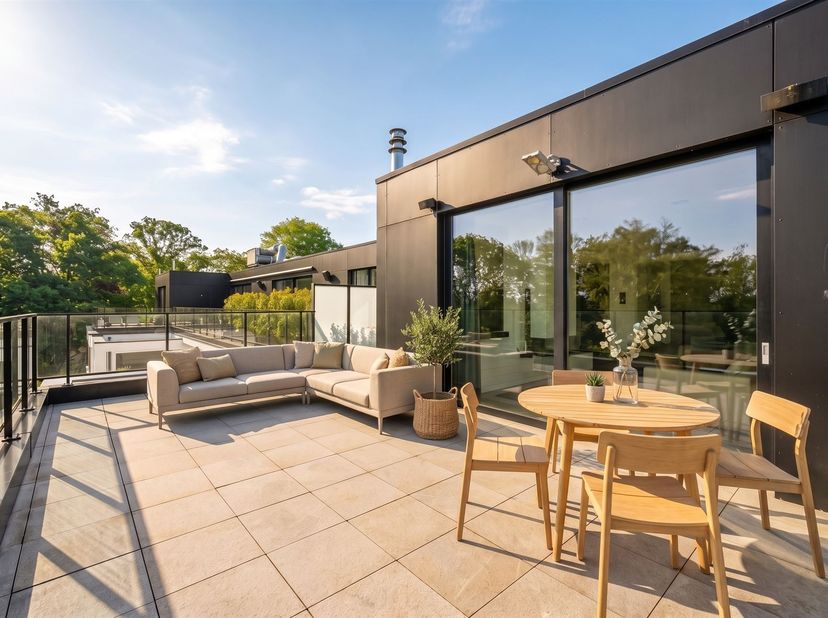 Appartement te koop in Gentsesteenweg 115 bus 3,
                    8500 Kortrijk