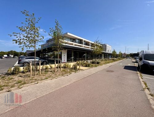                                         Bien commercial à louer à Veurne, € 6.580
