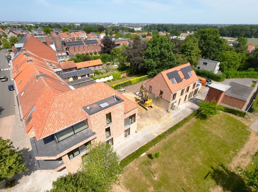 Residentieel wonen in het centrum van Westrozebeke vlakbij Roeselare &amp;amp; Staden.<br />
<br />
Residentie GILDHOF is een kleinschalig én zeer energie