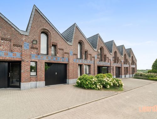                                        Woning te koop in Aaigem, € 749.000
