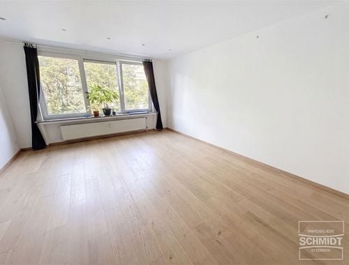                                         Studio met slaaphoek te huur in Elsene, € 790
