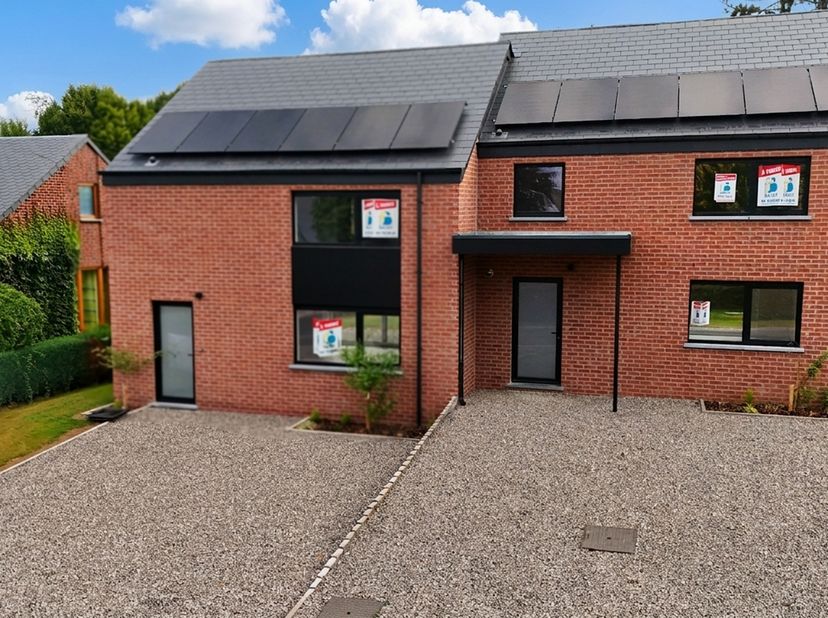 Huis te koop in Rue du Vicinal 4 B,
                    6900 Waha