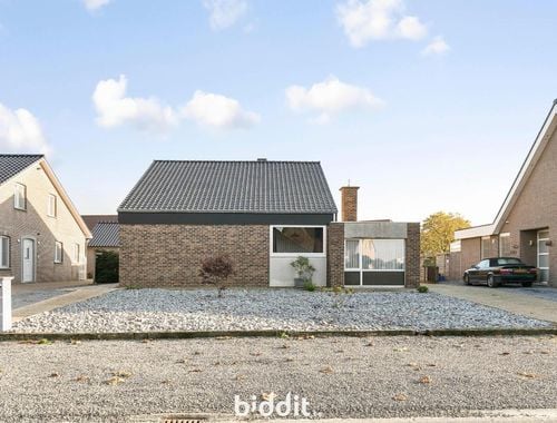                                         Maison à vendre à Maaseik, € 110.000
