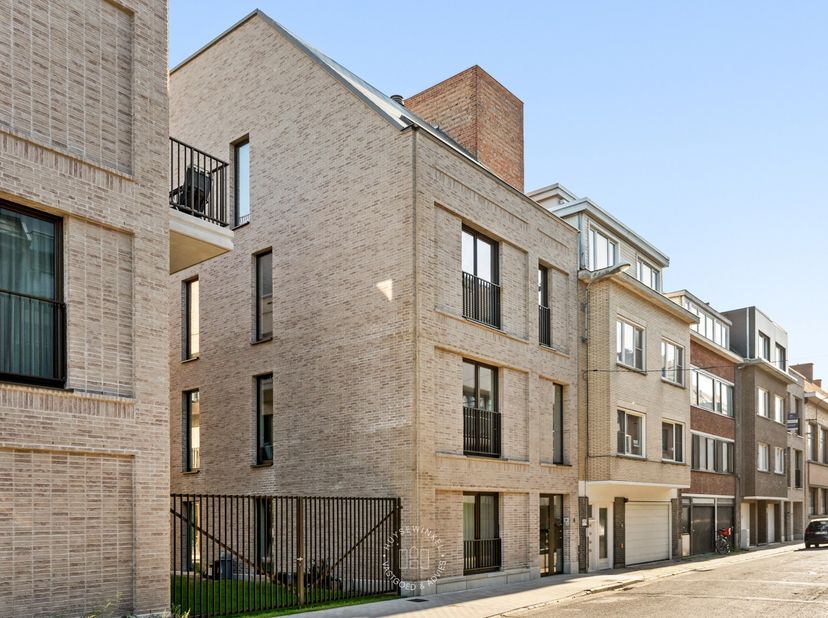 Appartement te koop in Ommegangstraat 8 bus 101,
                    9800 Deinze
