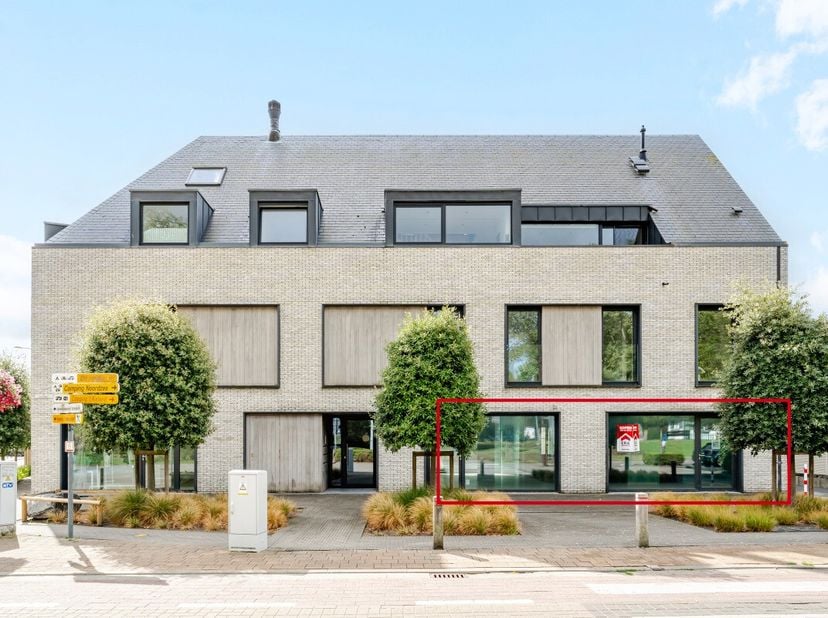 Bedrijfsvastgoed te koop in Driftweg 136,
                    8420 Klemskerke