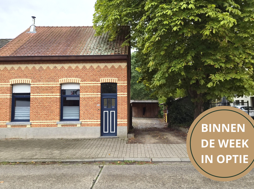 Bijzonderheden<br />
- EPC C / - geen renovatieplicht<br />
- tuin van 1616 m²<br />
- 143 m² bewoonbaar<br />
- gerenoveerd dak, keuken, badkamer<br