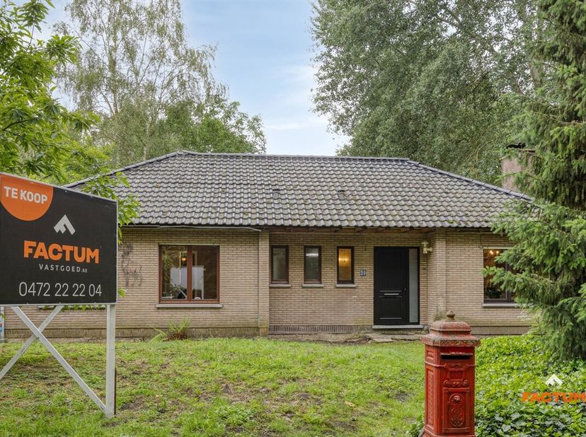Rustig gelegen woning met 3 slaapkamers op 850 m² grond, interesse? Contacteer Koen 0472/22.68.58<br />
In de uiterst rustige Hendrik Consciencelaan t