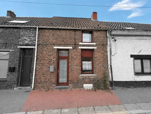                                         Eengezinswoning te koop in Elouges, € 110.000
