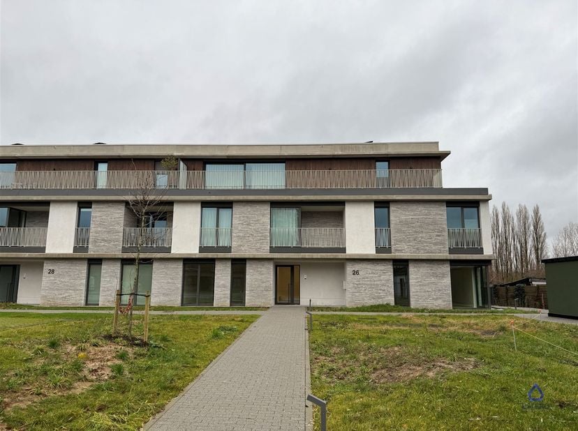 MAAK EEN AFSPRAAK VIA ONDERSTAANDE LINK<br />
<br />
https://aanbod.estero.be/?view=detail&amp;id=1890<br />
<br />
Nieuwbouw luxe-penthouse met dubbe