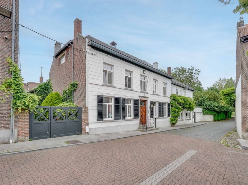 Huis te koop in Sint Pieter 28,
                    3621 Rekem