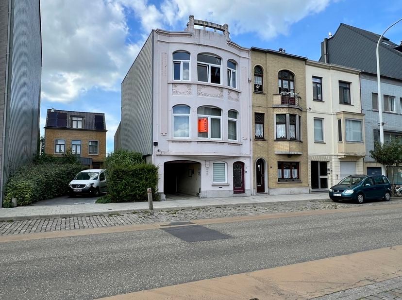 Huis te koop in K. Deswertlaan 37,
                    8370 Blankenberge