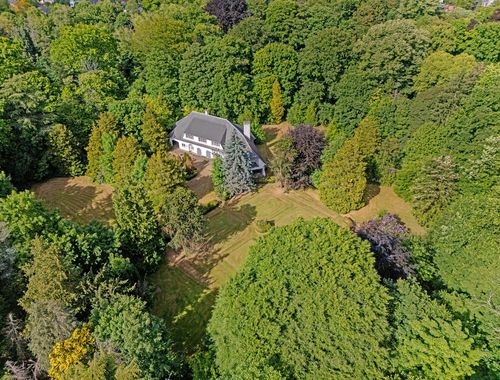                                         Villa te koop in Hove, € 1.875.000
