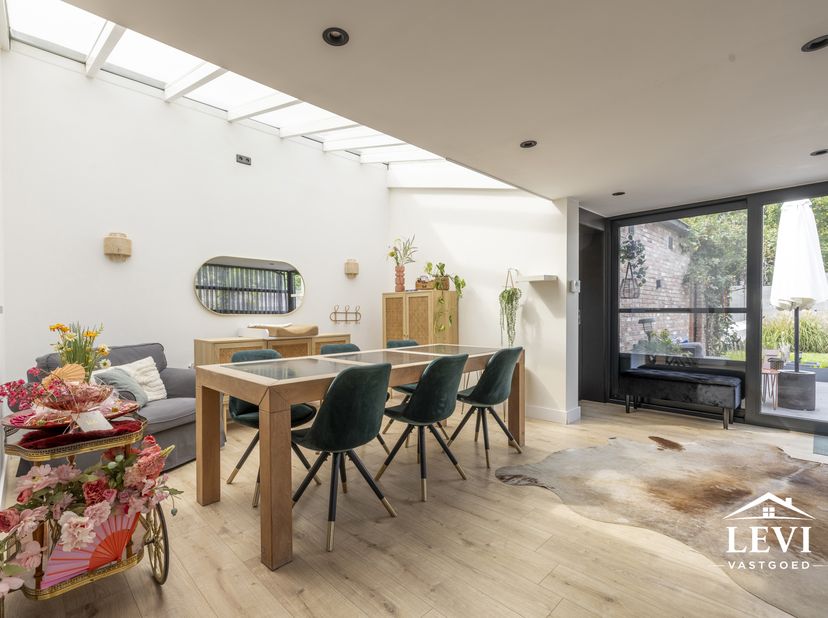 Huis te koop in Lokerhoutstraat 77,
                    9160 Lokeren