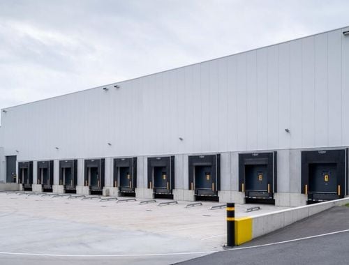                                         Entrepôt à louer à Willebroek, € 38.484
